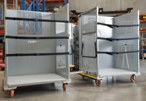 Parcel cage and roll container for postal logistics